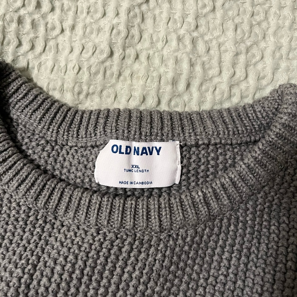 gray sweater - Picture 2 of 2